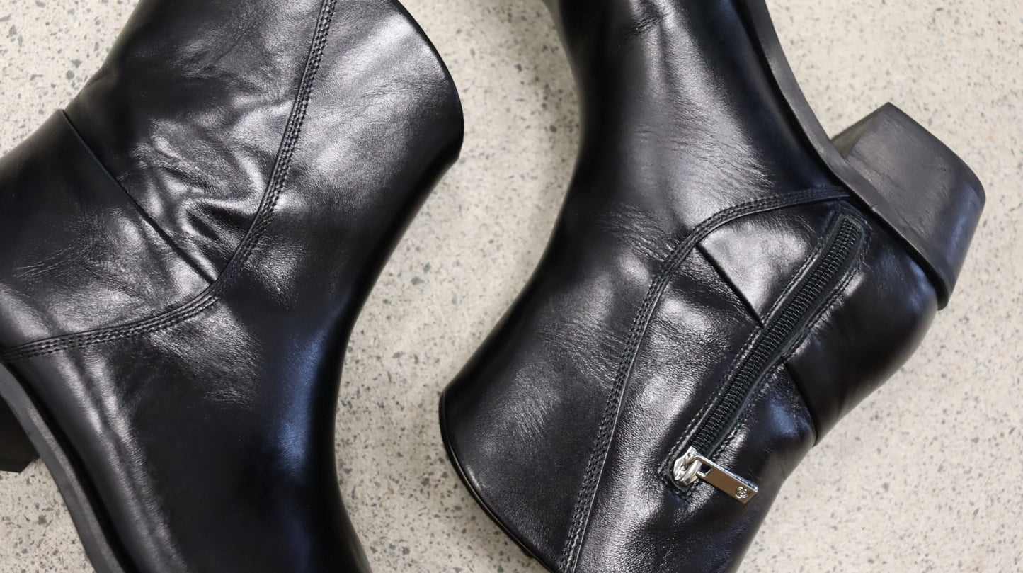 CHAOS & HARMONY Boots 39