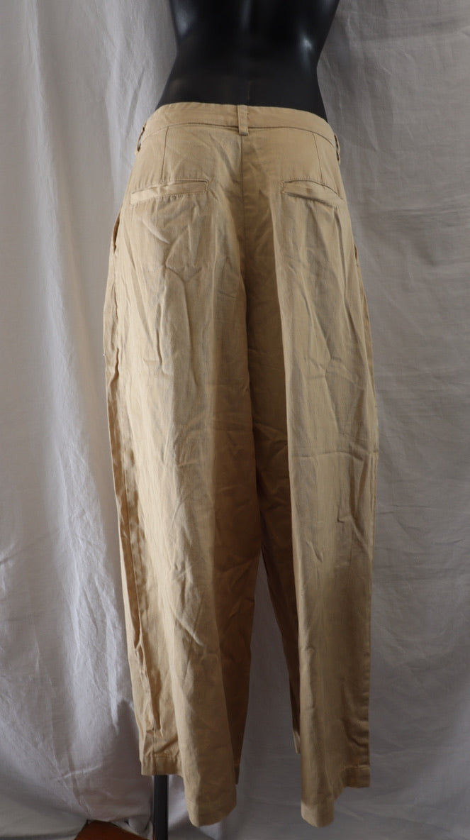 ARTHUR APPAREL Pants 10