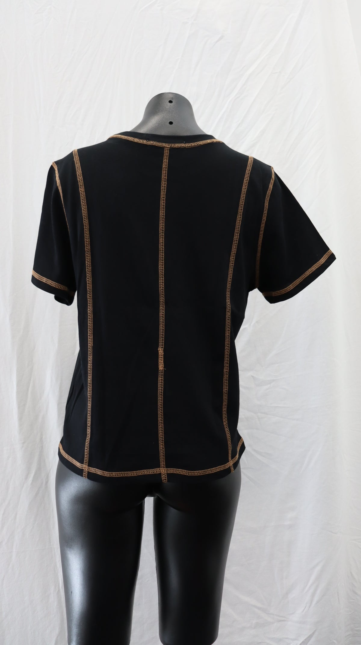 Elementary Tee M