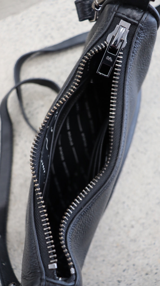 STATUS ANXIETY. handbag N/A