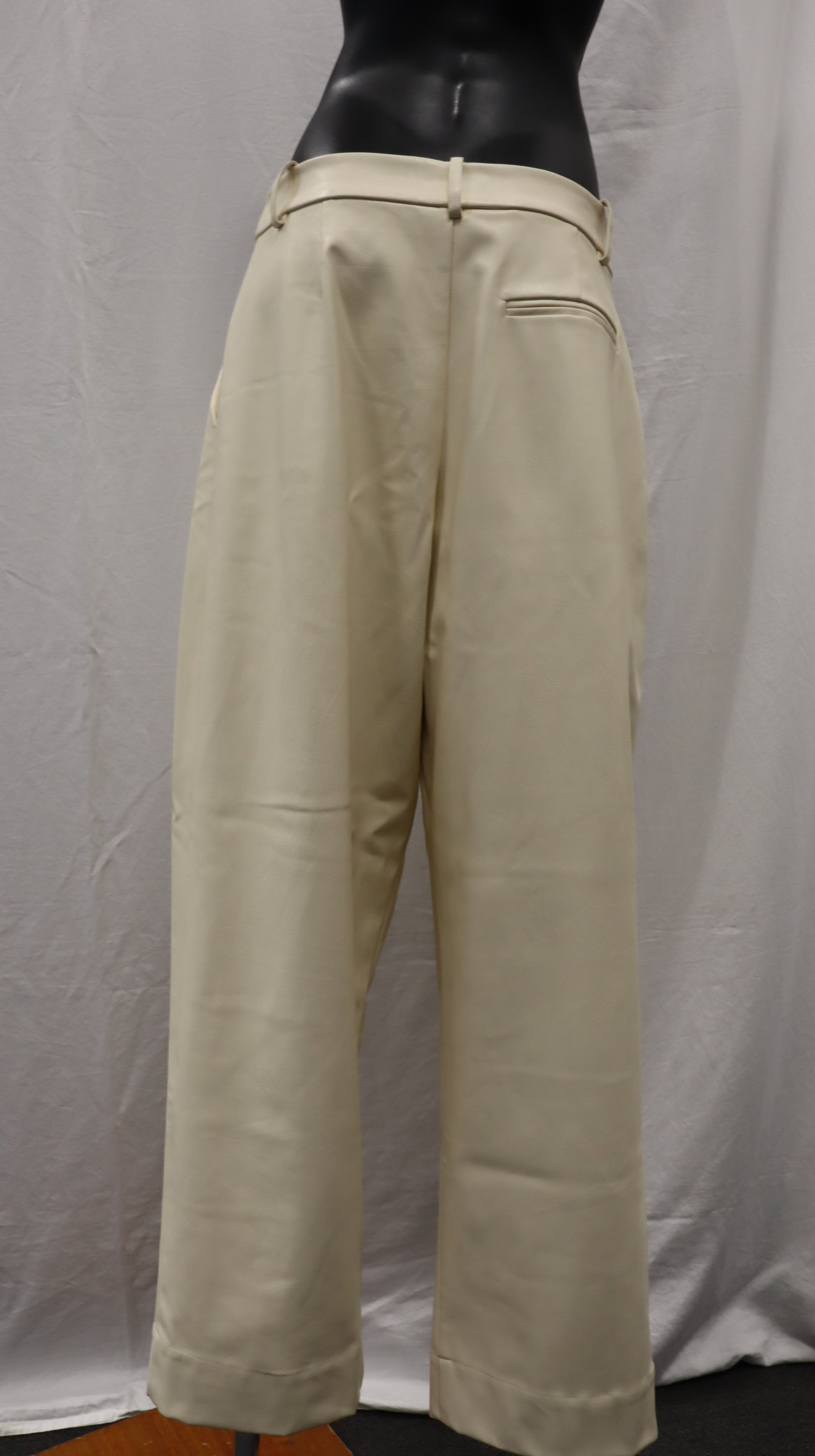 Caitlin Crisp Pants 10