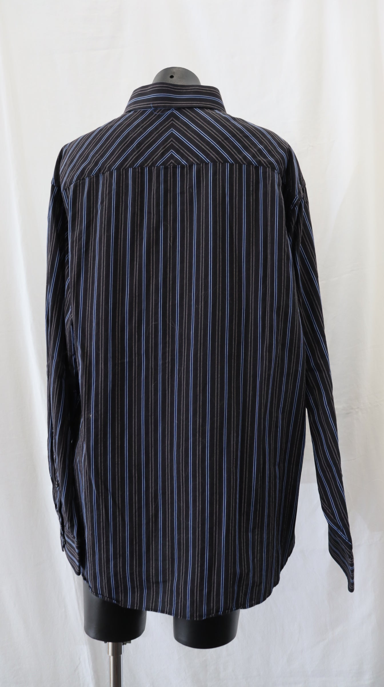 Report Button Up XL