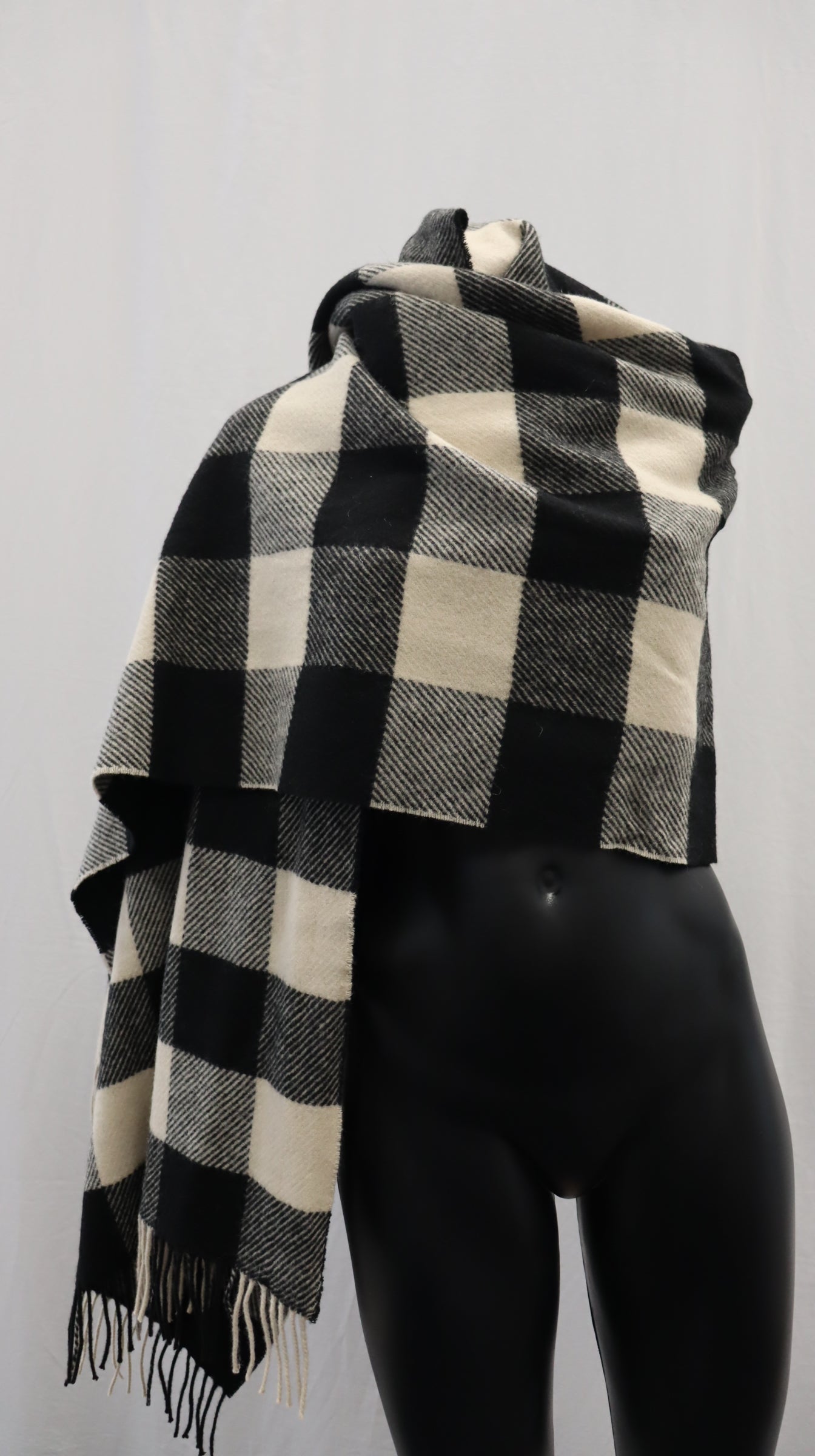 M A X Scarf N/A