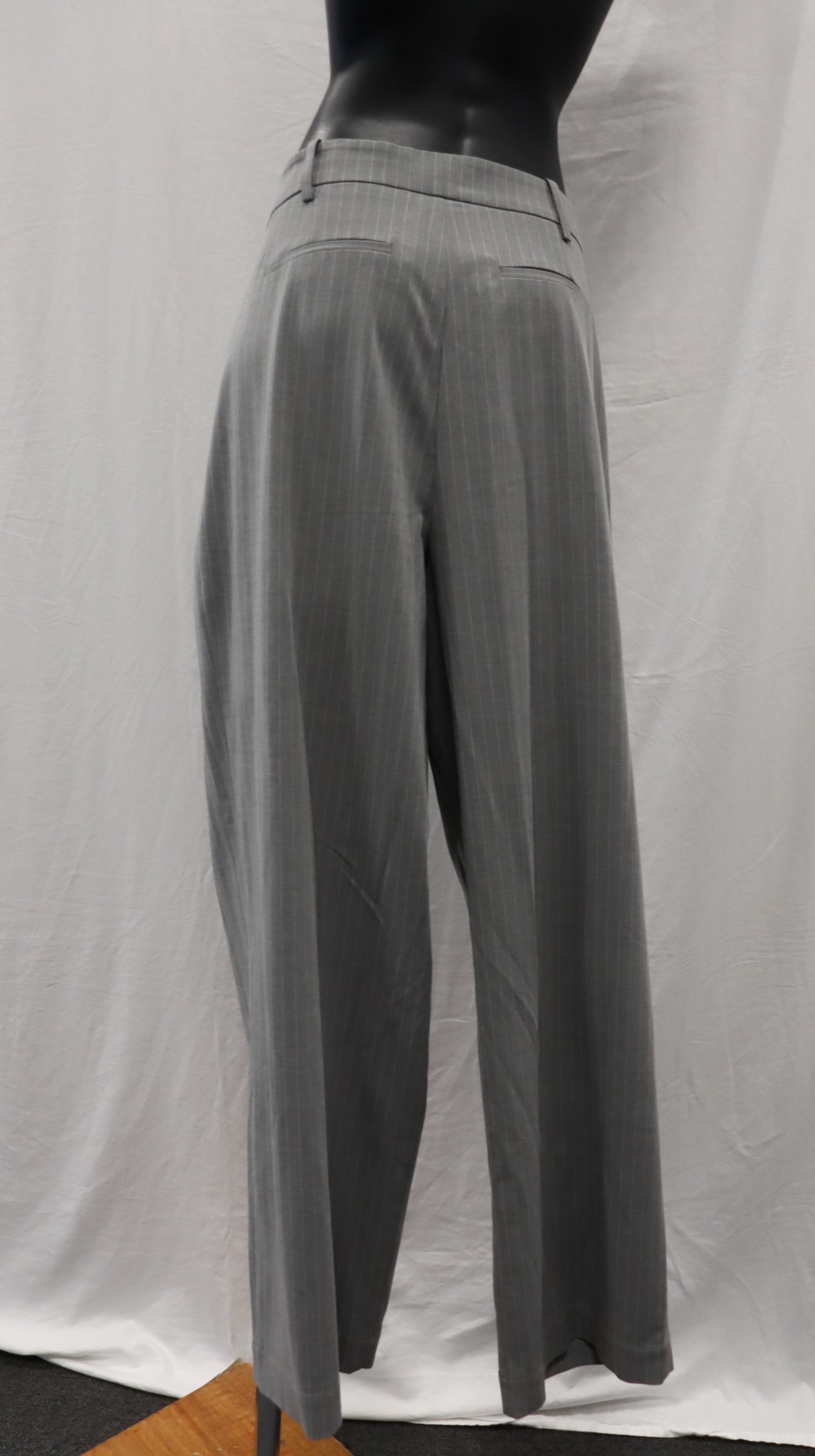 remain Pants 14