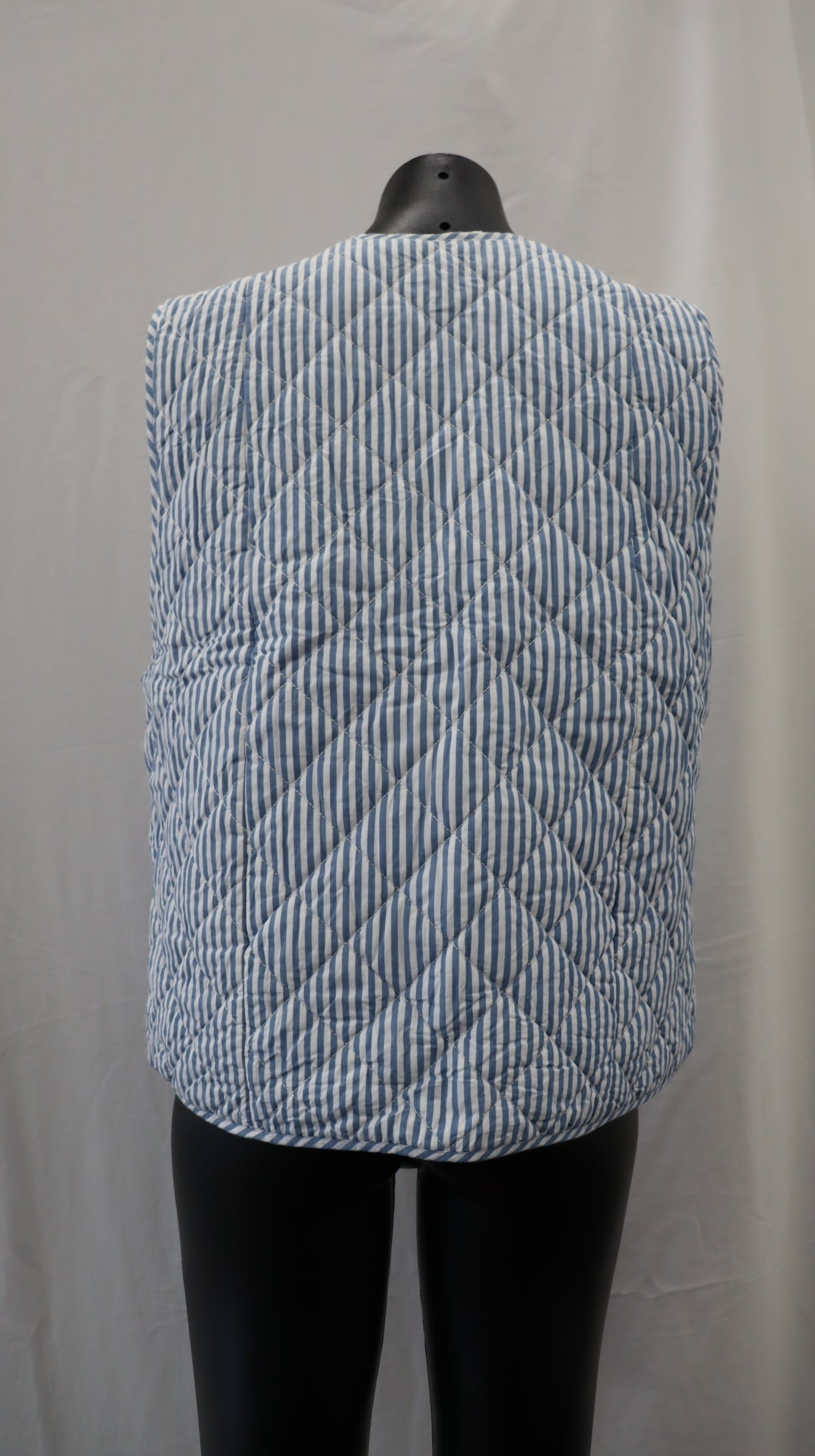 kowtow Vest xs