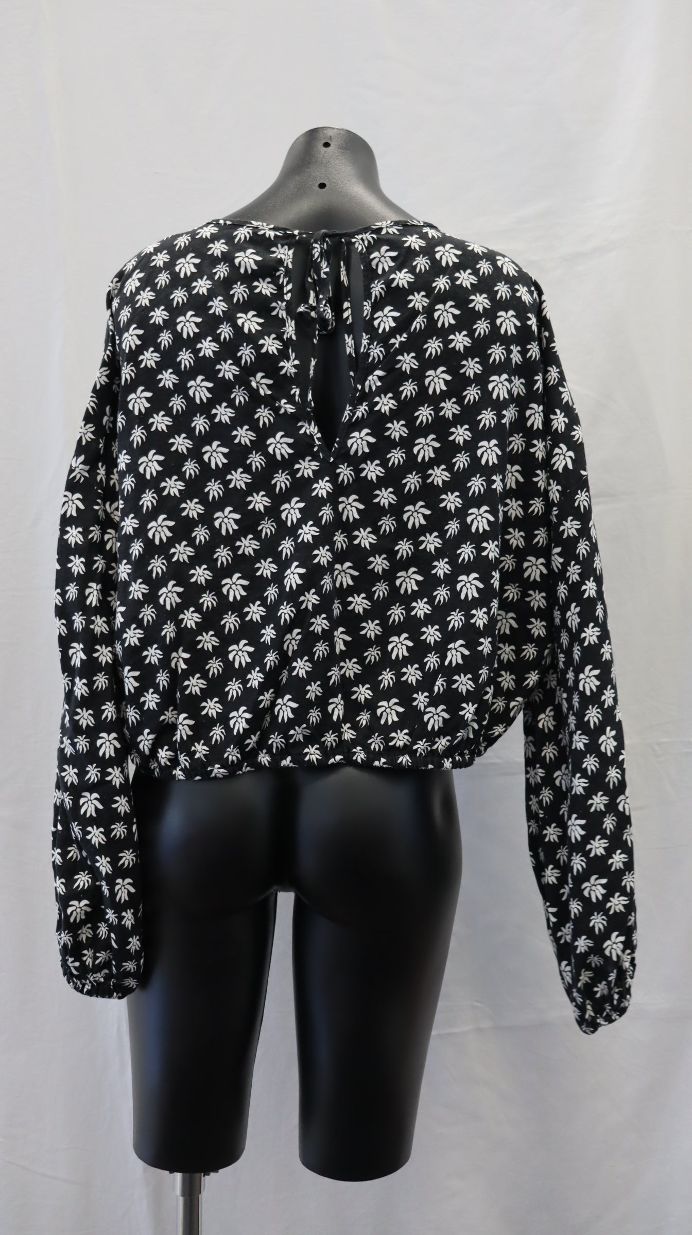 afends Blouse 14