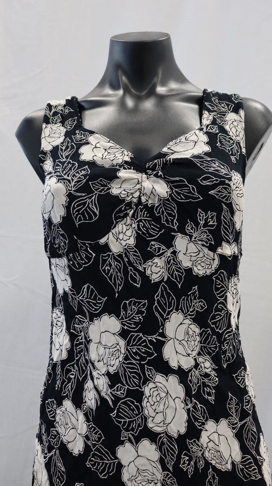 SUSSAN Midi Dress xs