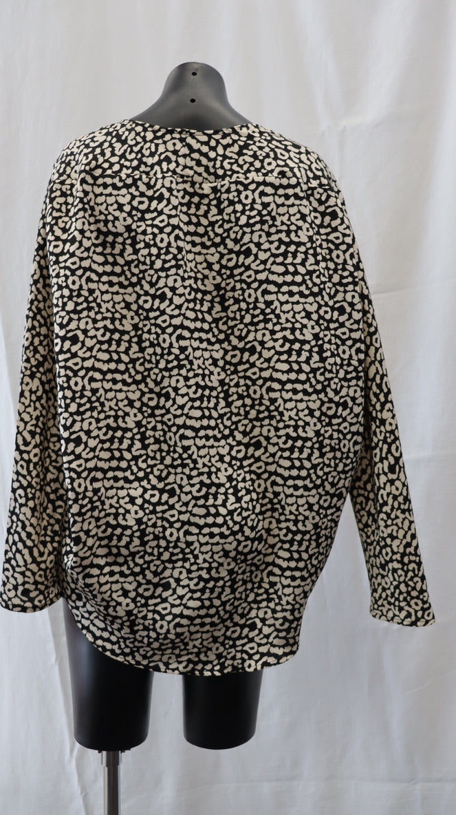 moochi Blouse 16