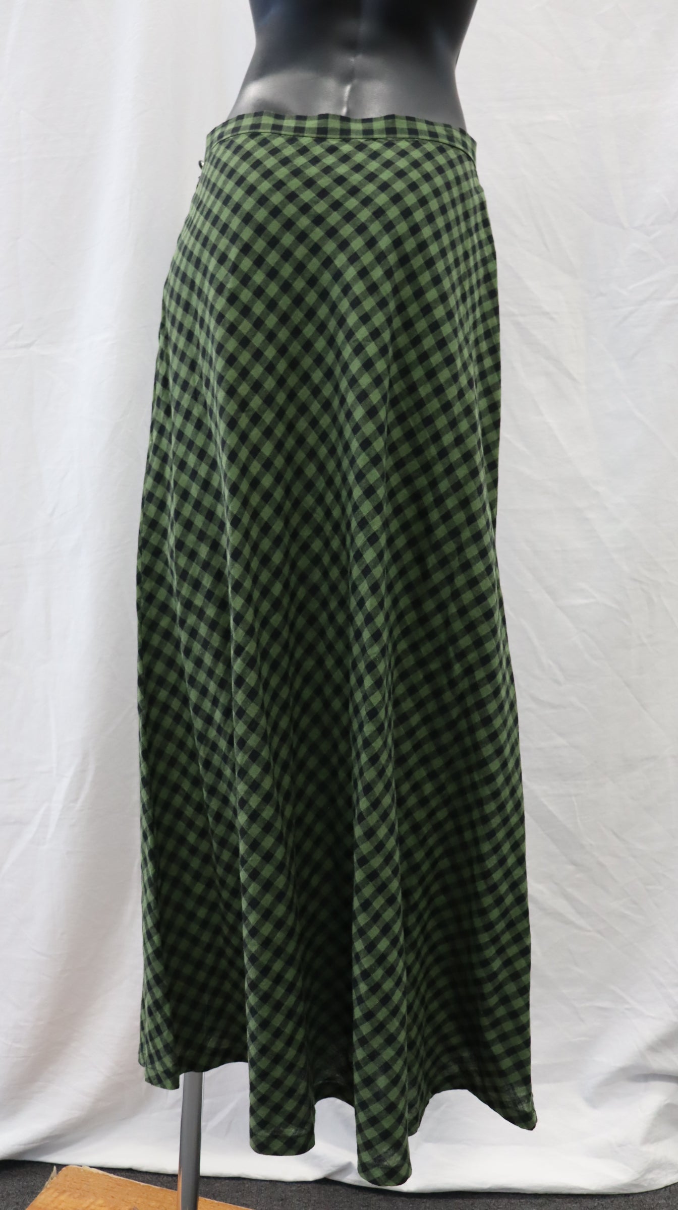 M A X Maxi Skirt 10