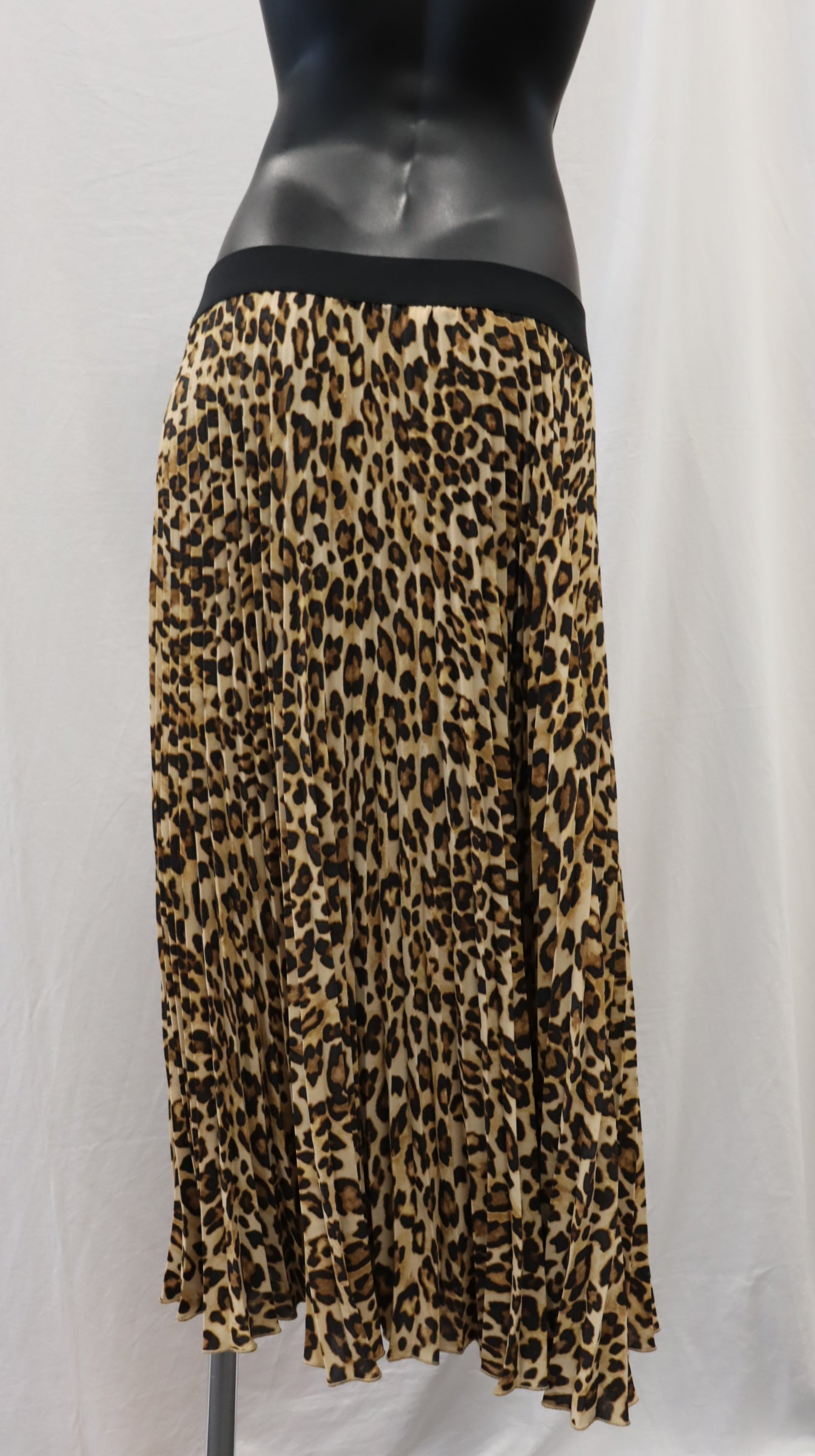 H & M Midi Skirt XL