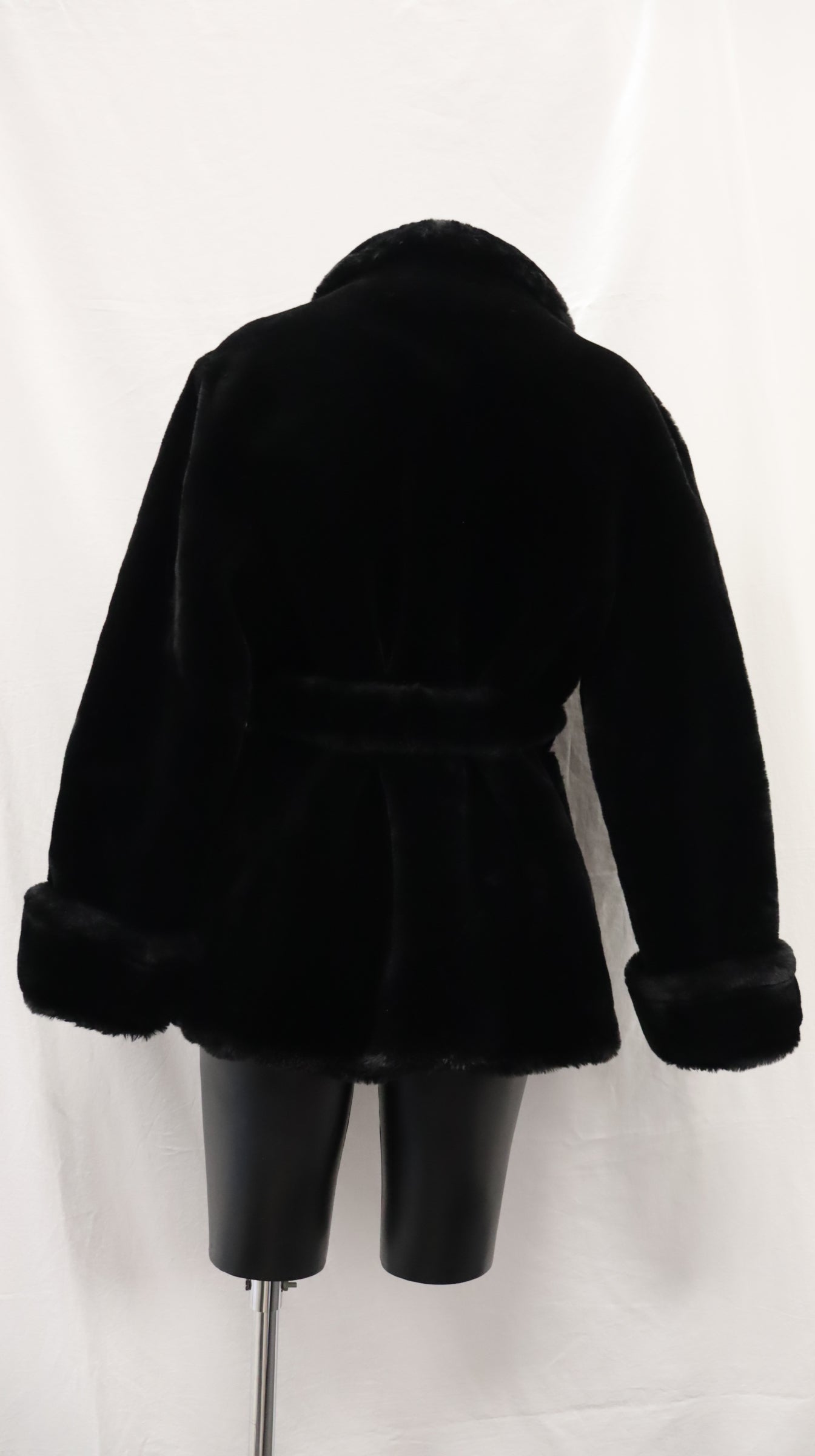 Miss Shop Coat 12