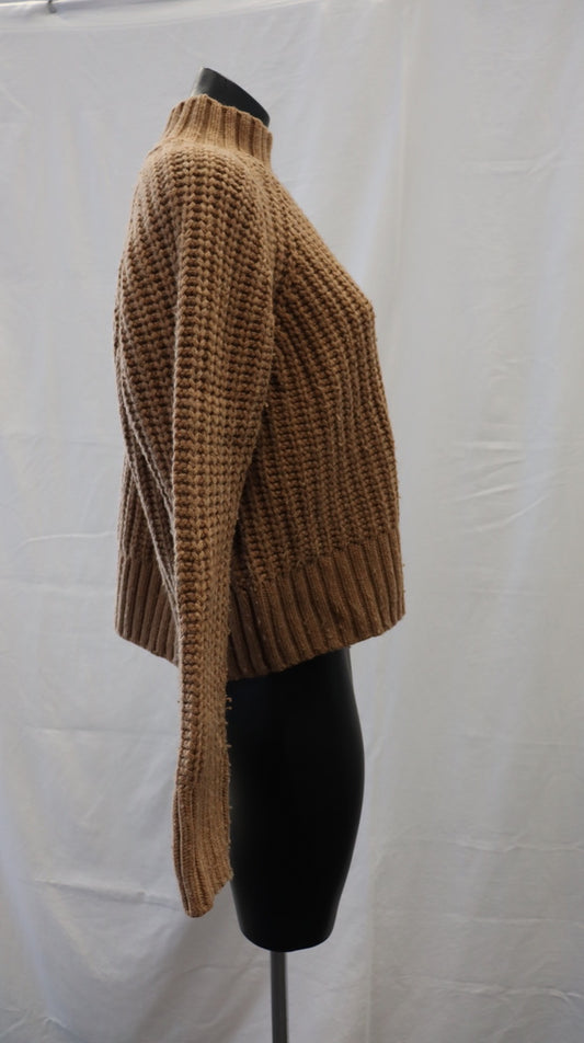 M A X Knit M