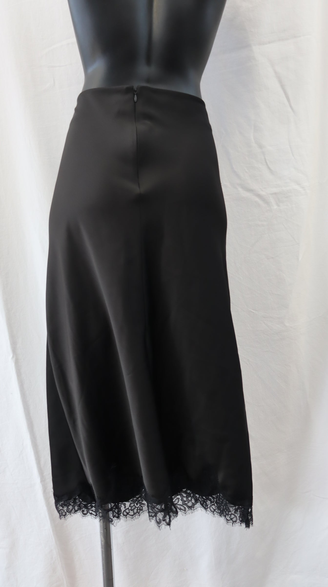 ZARA Midi Skirt L