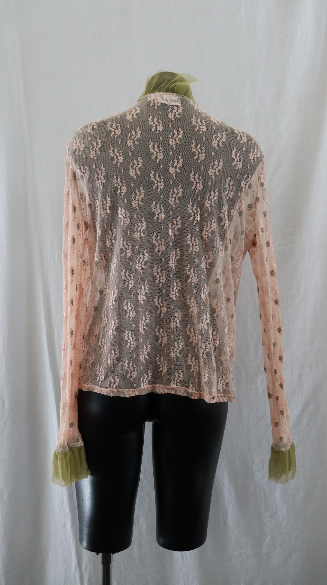 Annah. S. Cardigan L