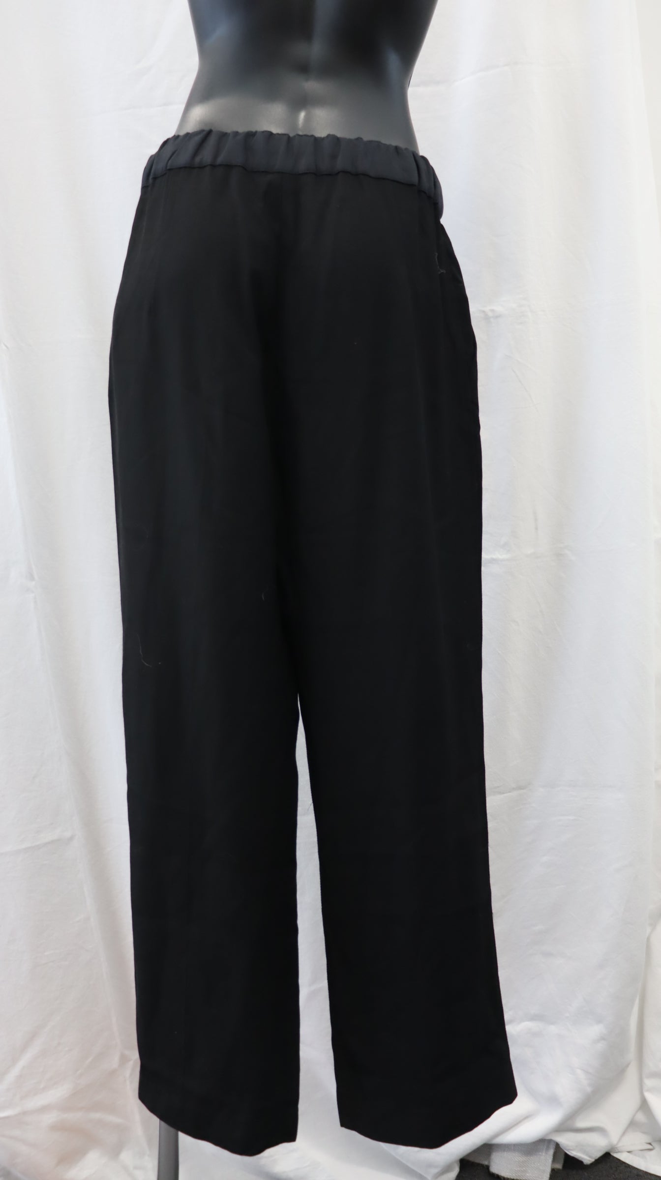 bassike Pants M - L