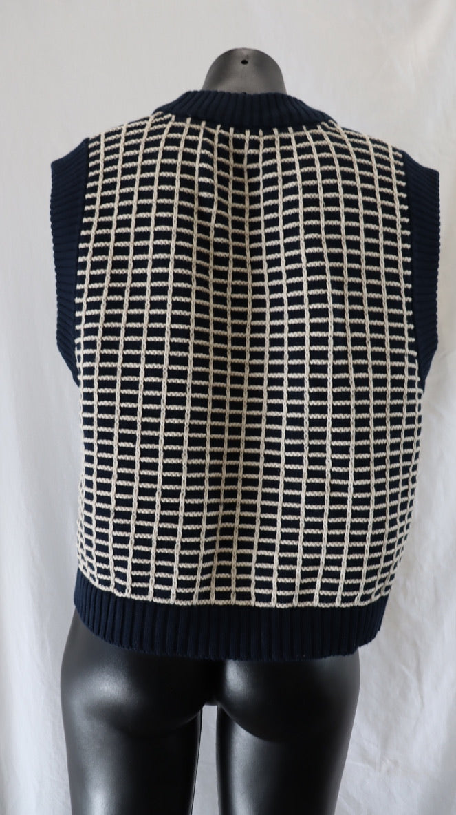 kowtow Vest M
