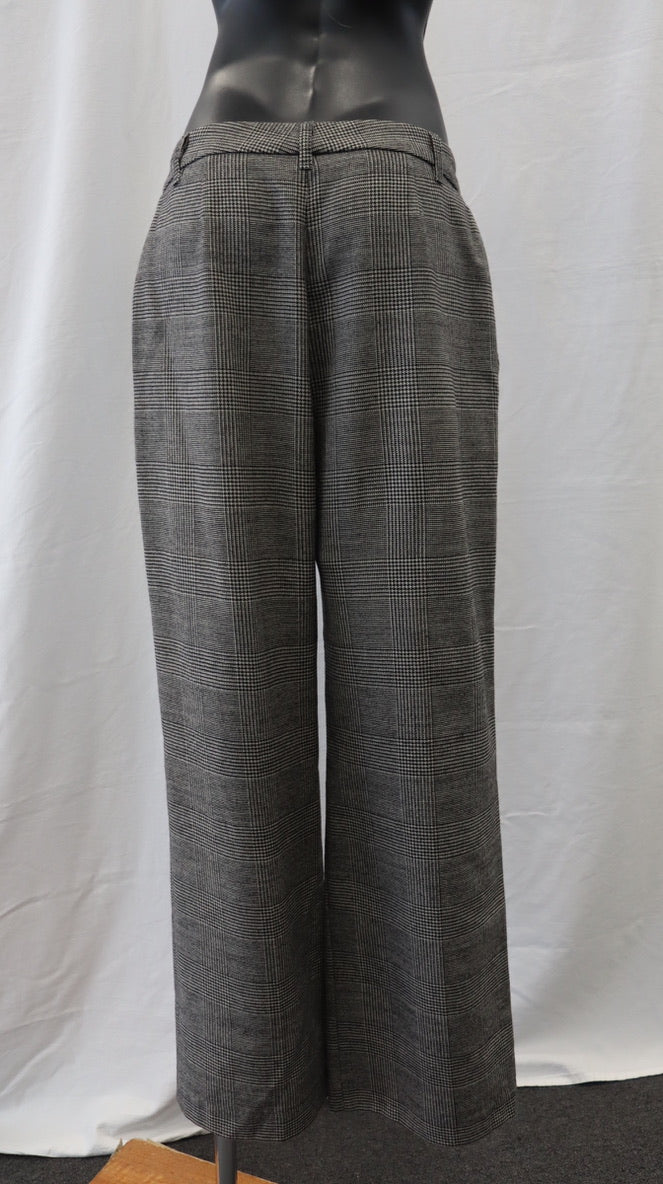 HELEN CHERRY Pants 10