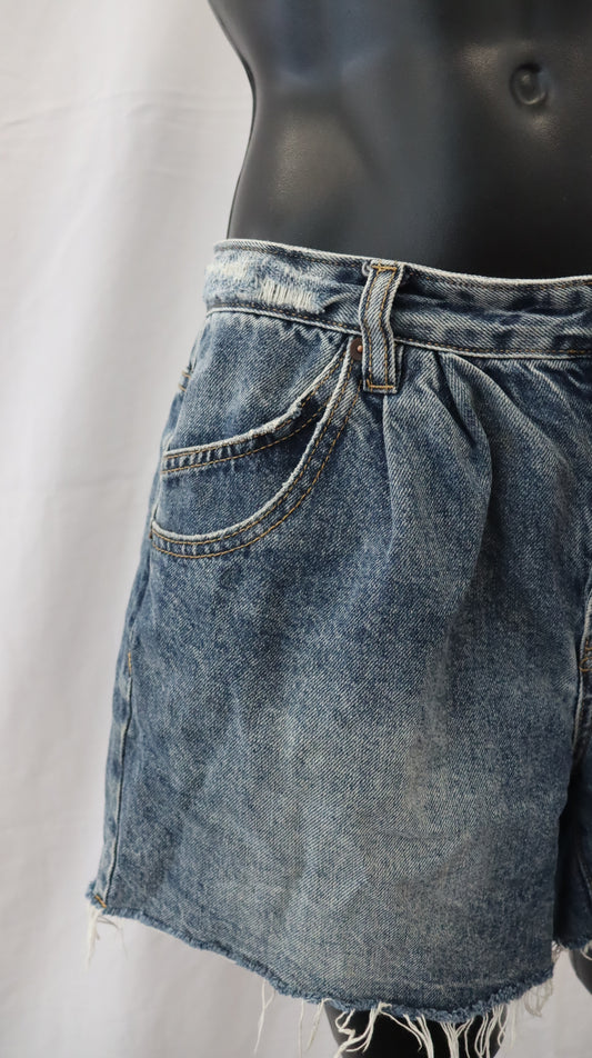 ONE TEASPOON Shorts 10