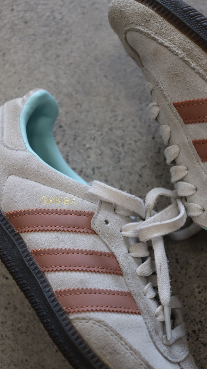 adidas Sneaker 40