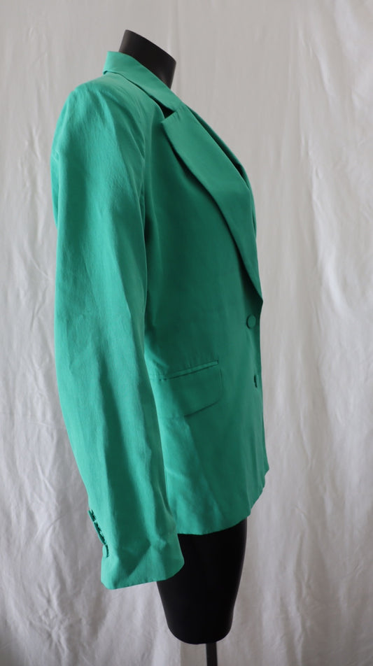 M A X Blazer 6