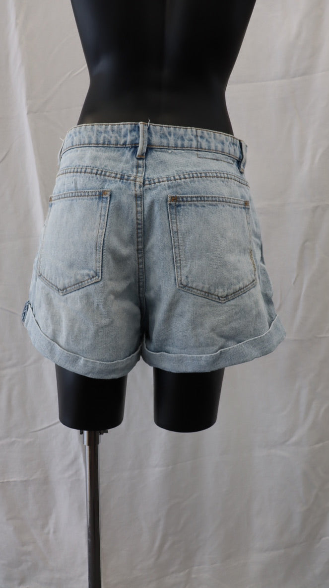 NEUW Shorts 11