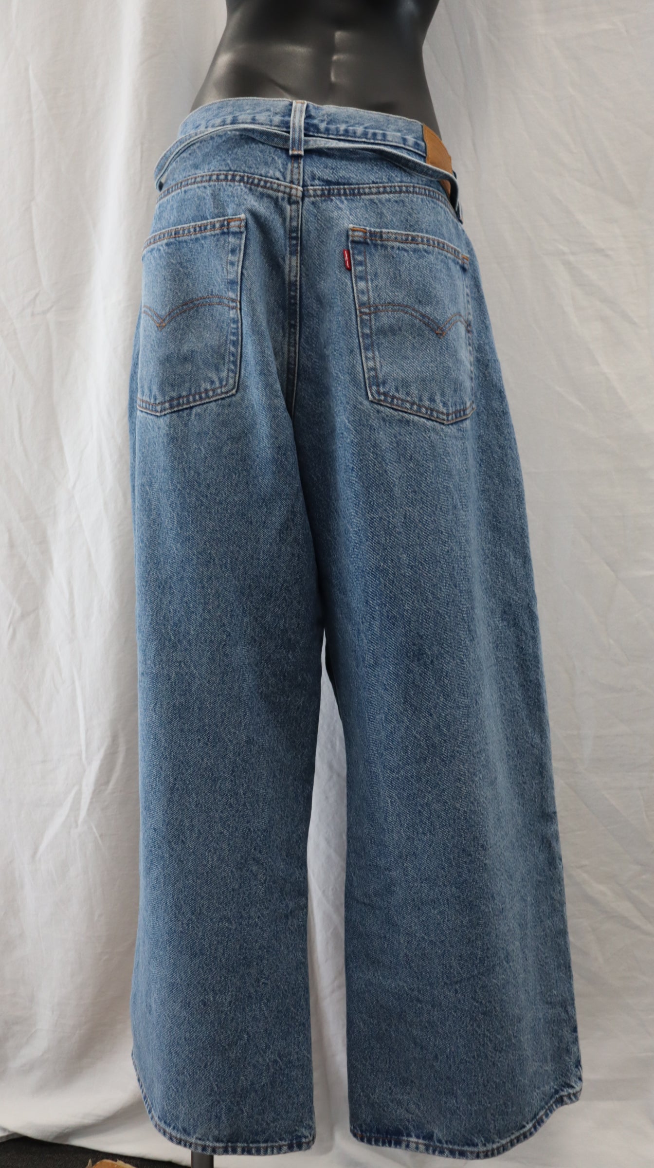 Levi Strauss & CO Jeans 14