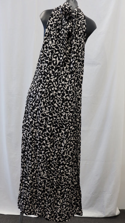 M A X Maxi Dress 16