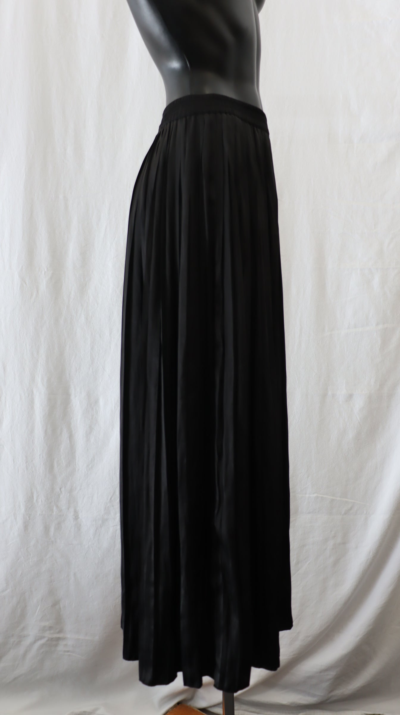 M A X Maxi Skirt 8