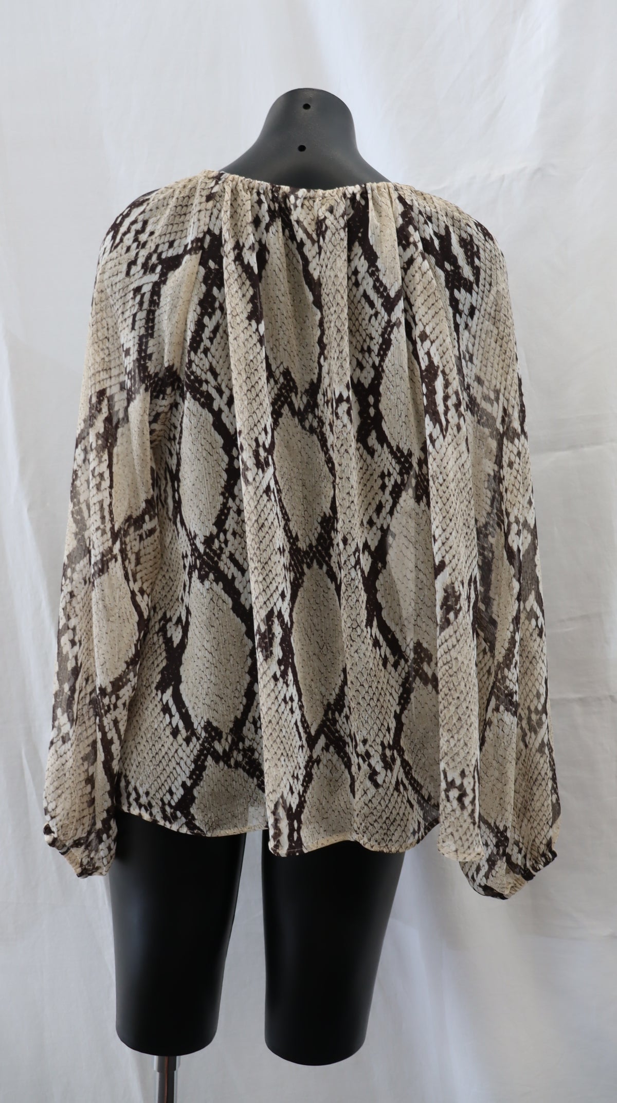 H & M Blouse S