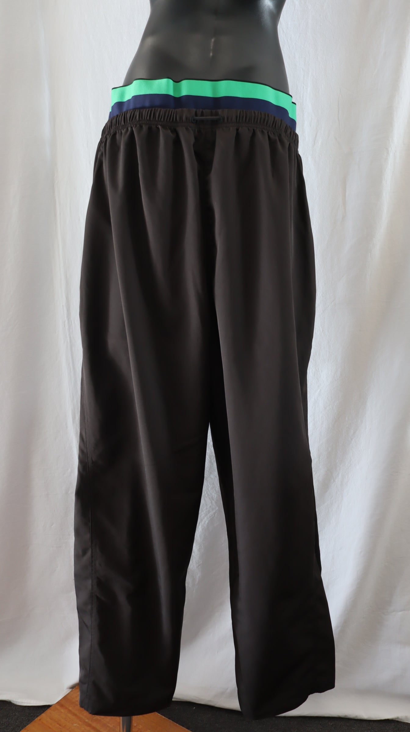C & M | CAMILLA AND MARC Pants 14