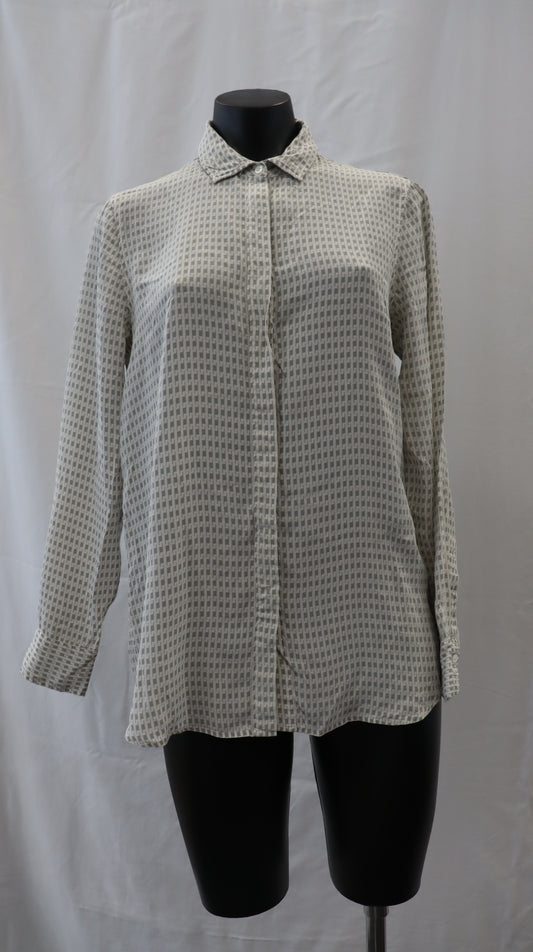 T R E N E R Y Button Up M