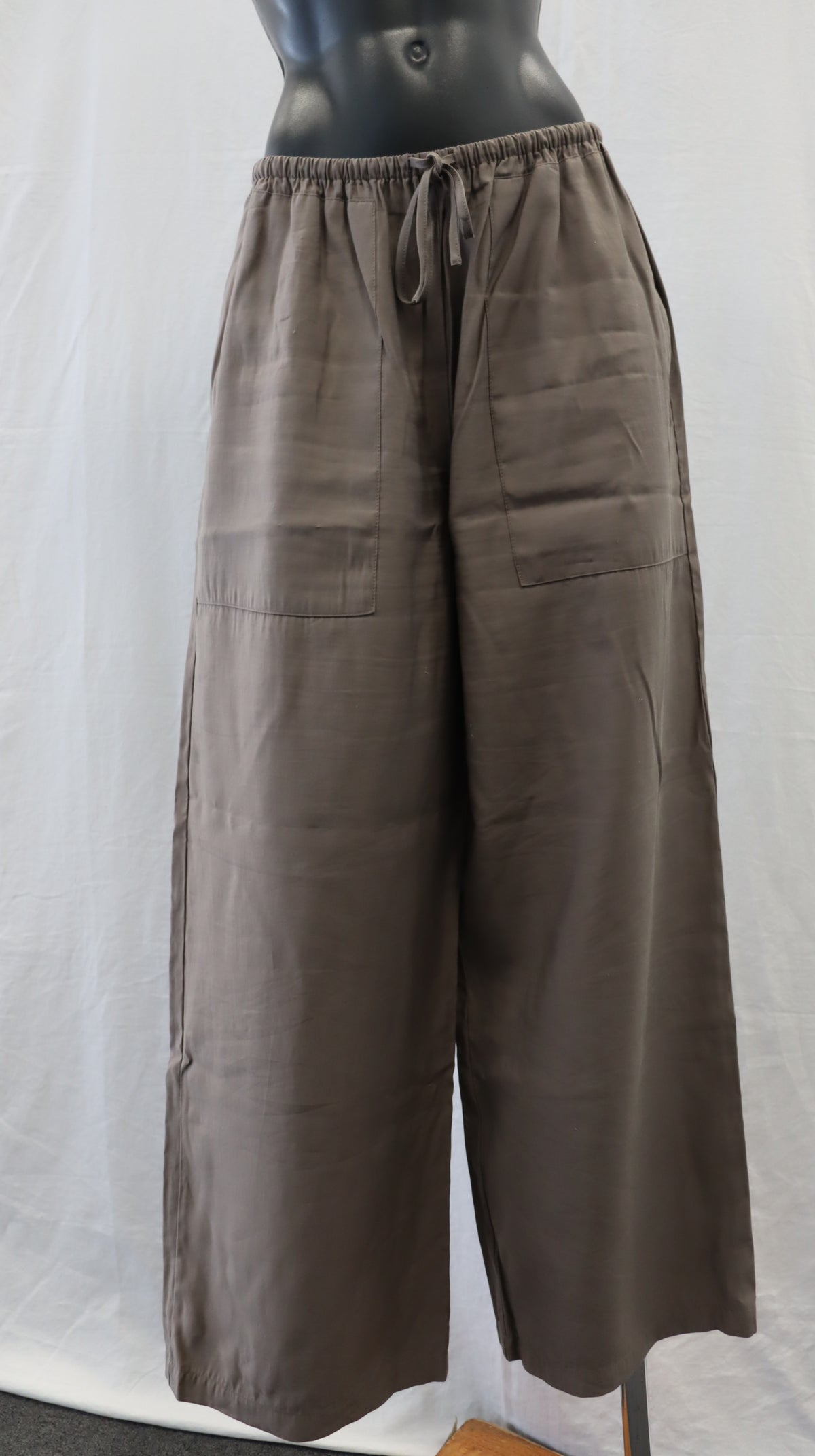 MINERAL Pants 12