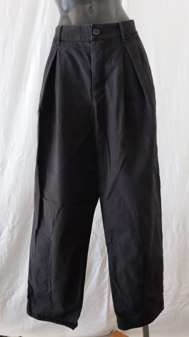 kowtow Pants XL
