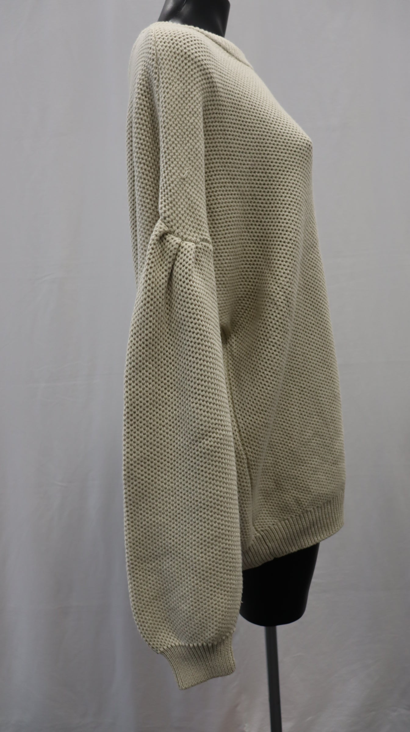 moochi Knit L