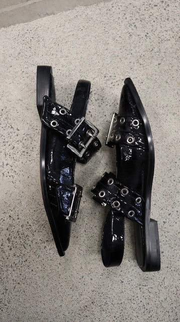 ALIAS MAE Flats 39