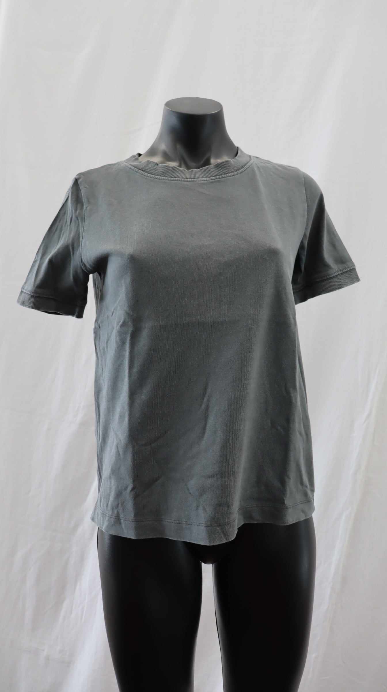 ZARA Tee M