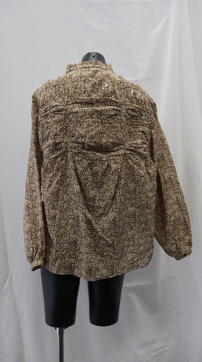 remain Button Up 10