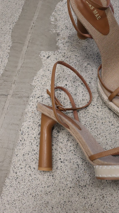 ALIAS MAE Heels 39