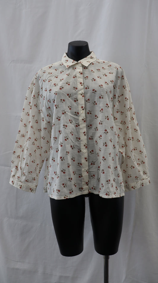 Indi & Cold Button Up XL