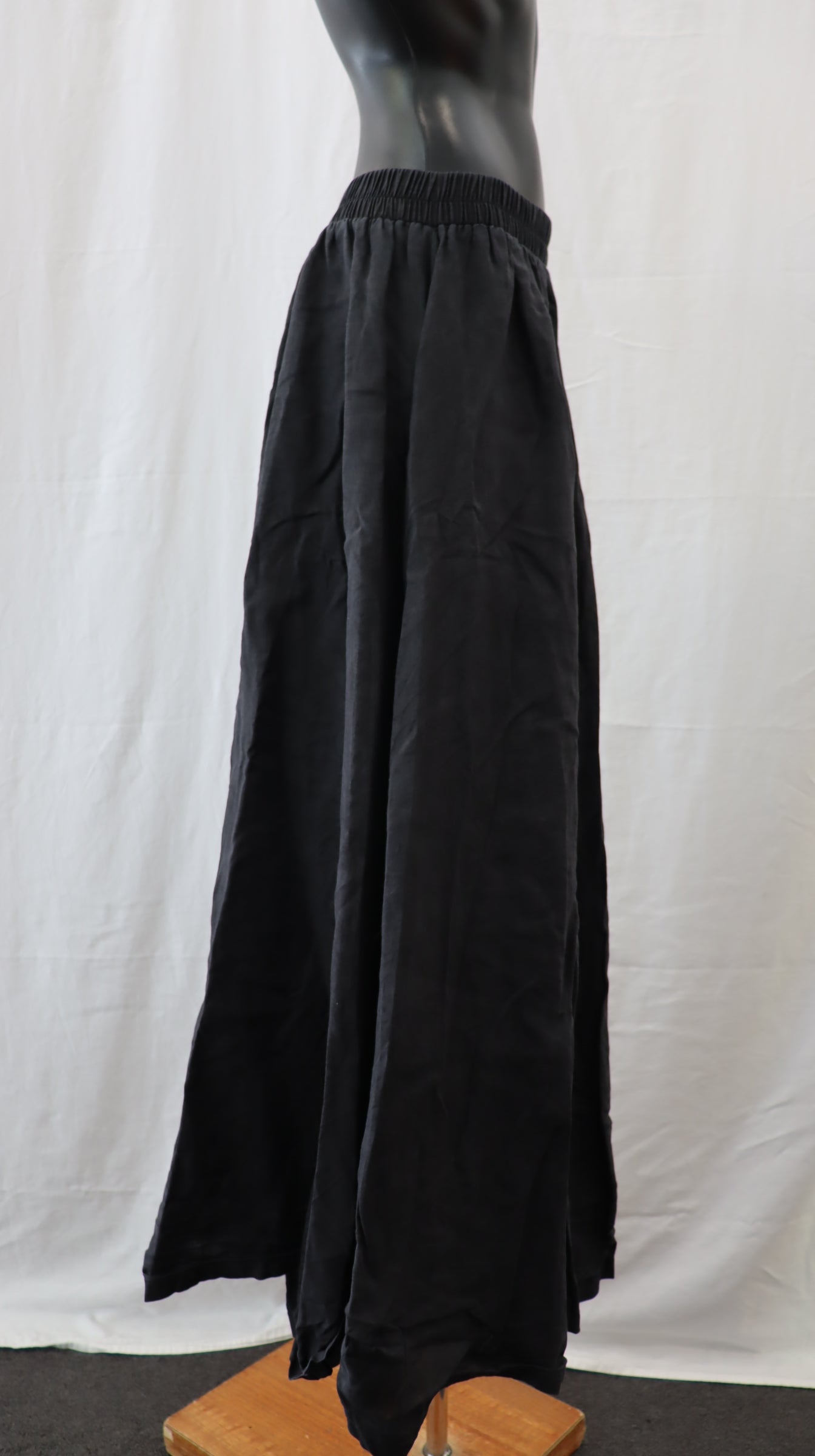 commoners Maxi Skirt 10