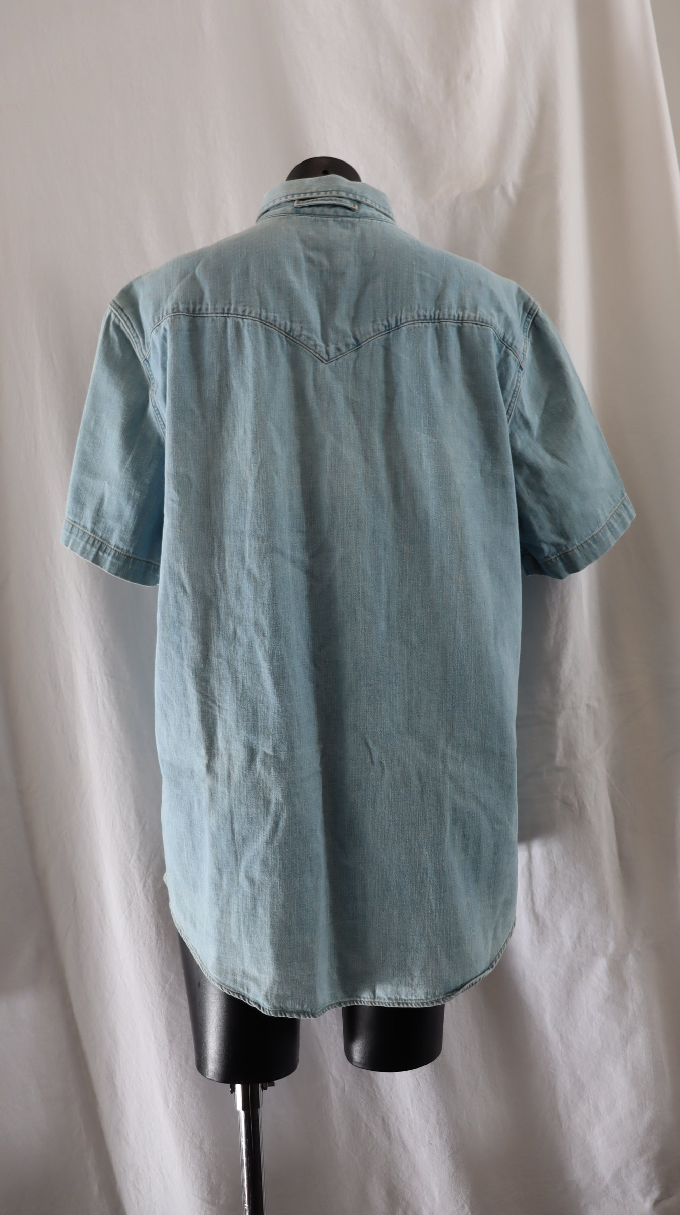 Levi Strauss & CO Button Up XL