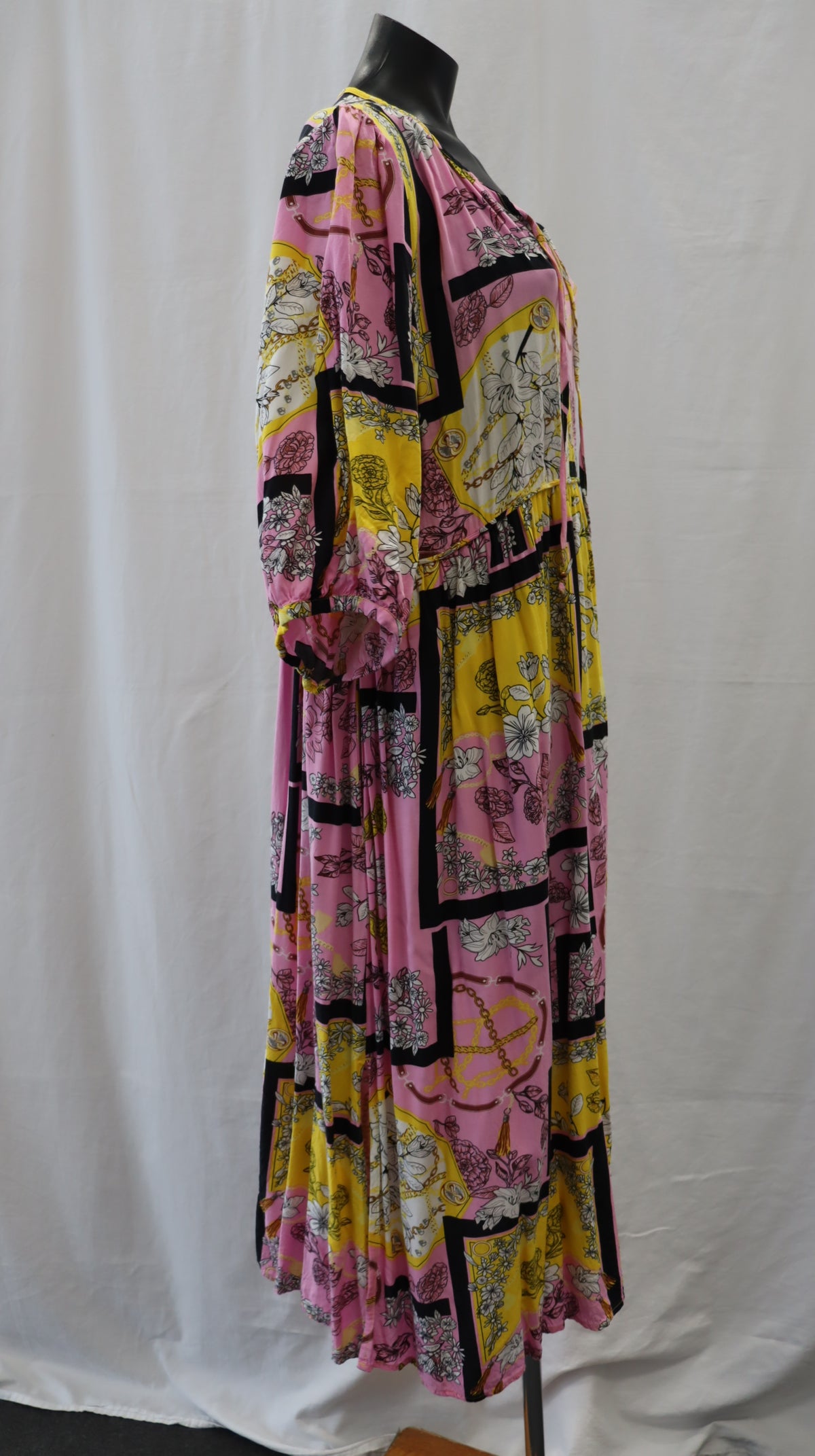 tuesday Midi Dress L