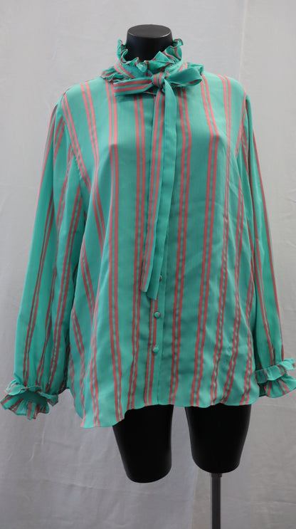COOP Button Up L