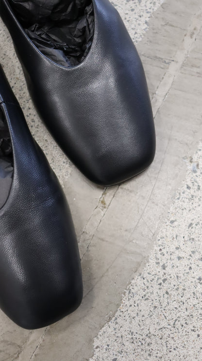 ASSEMBLY LABEL Flats 37