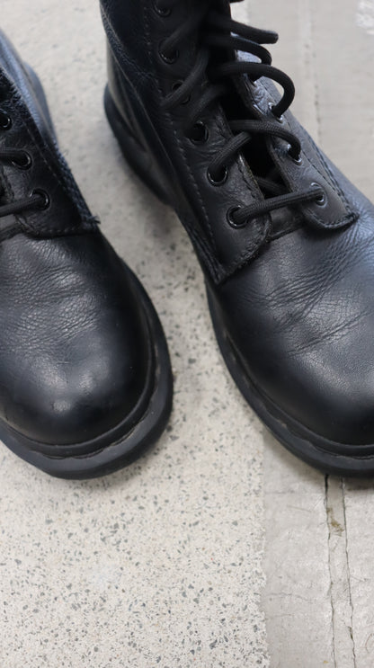 DrMartens Boots 38