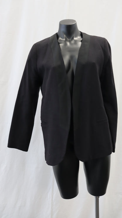 juliette hogan Blazer 14
