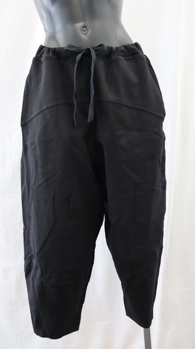 moochi Pants M