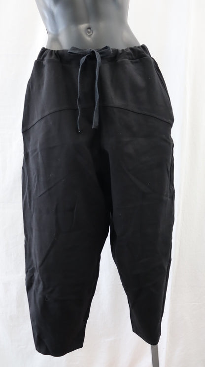 moochi Pants M