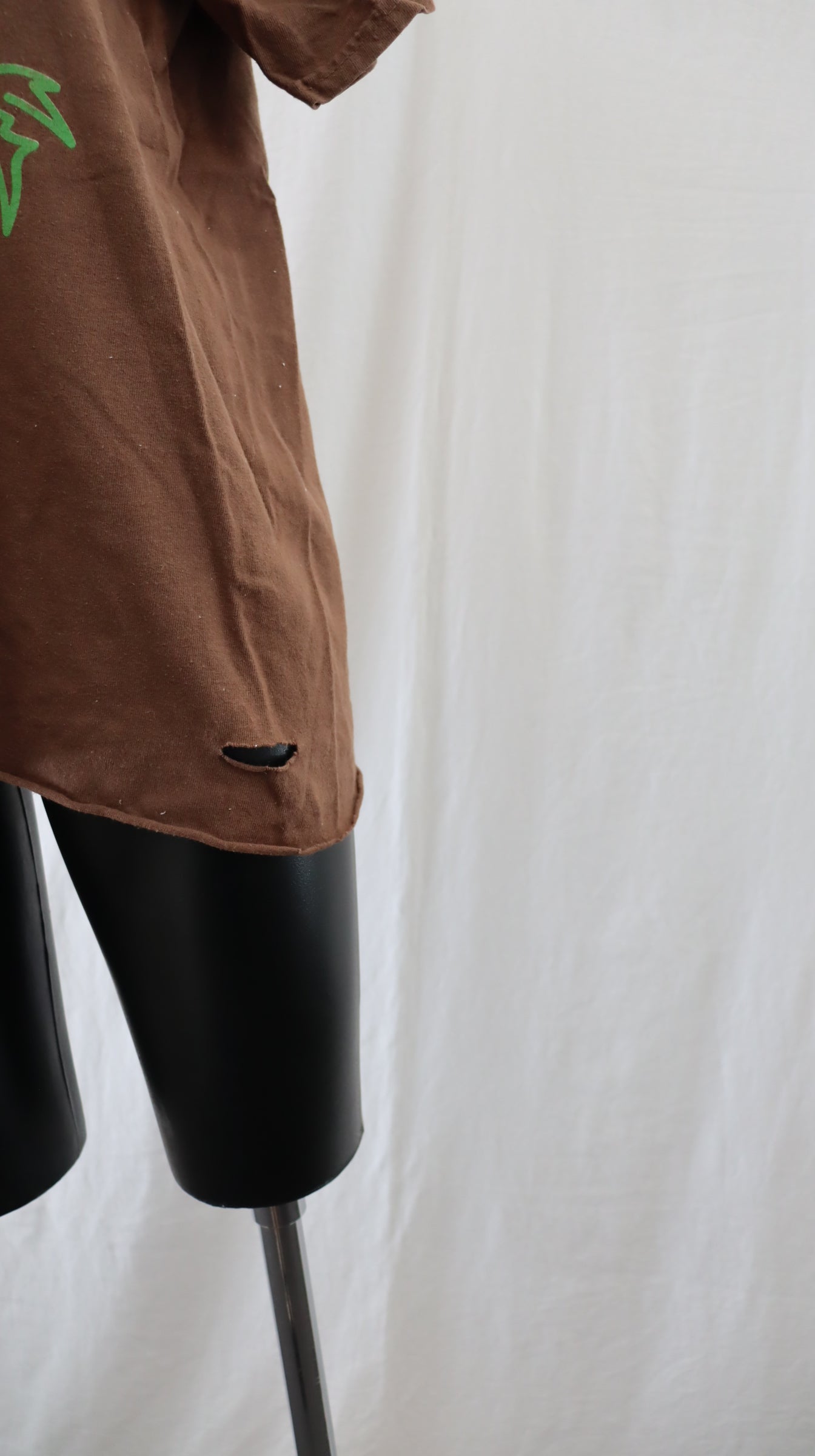 LOWER Tee L