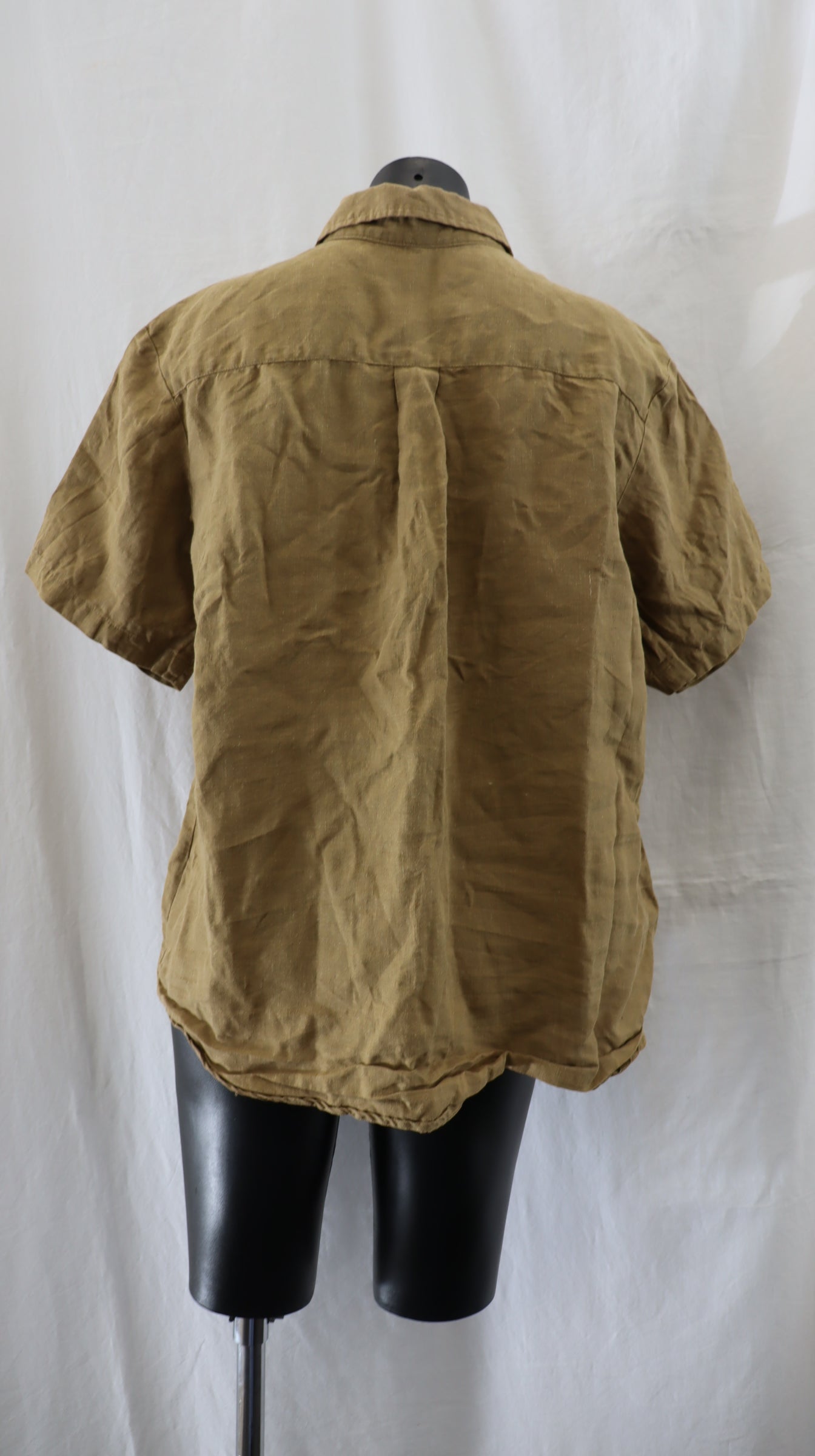 A&C Button Up M